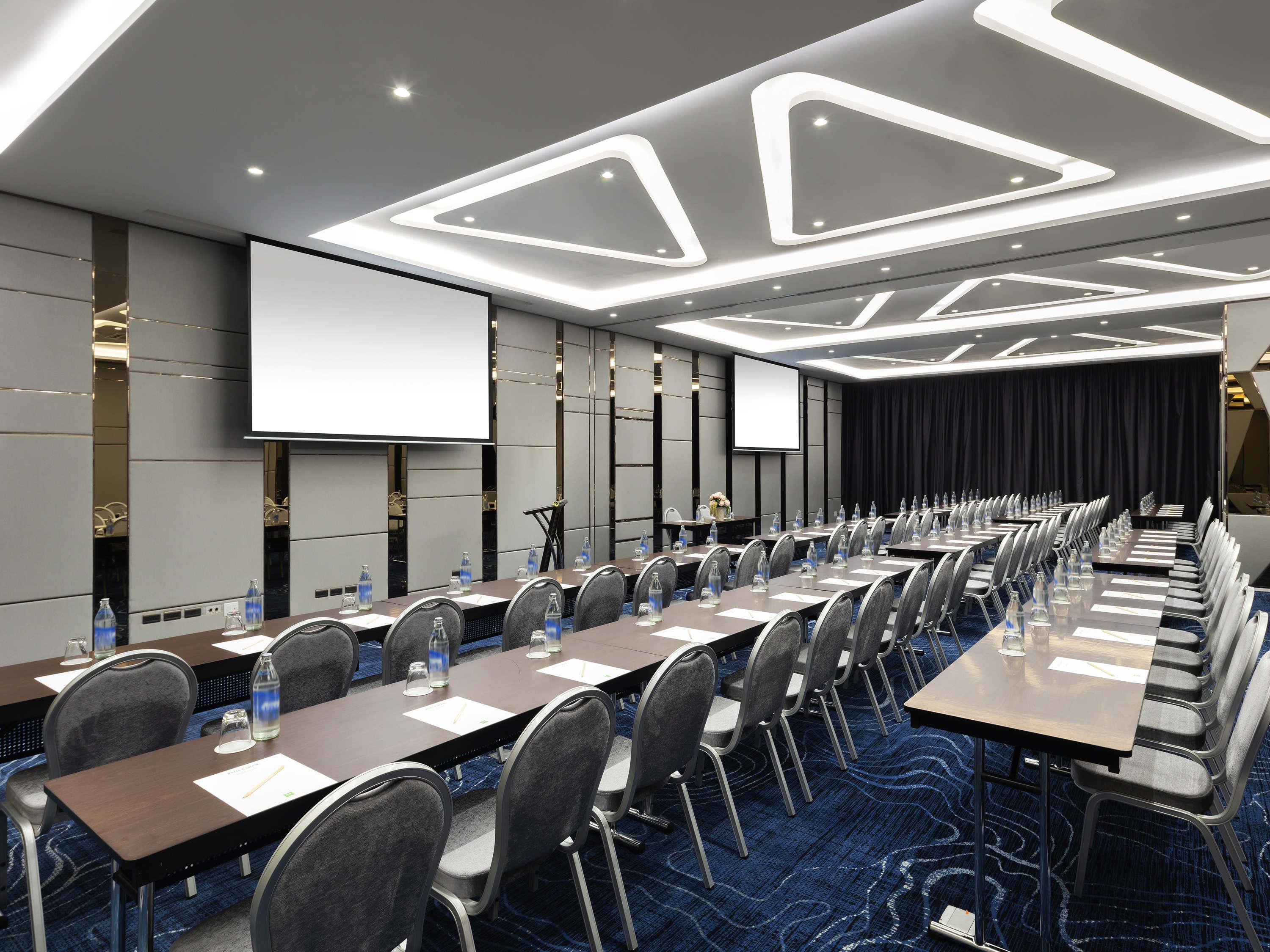 Hotel Ibis Styles Bangkok Ratchada Esterno foto