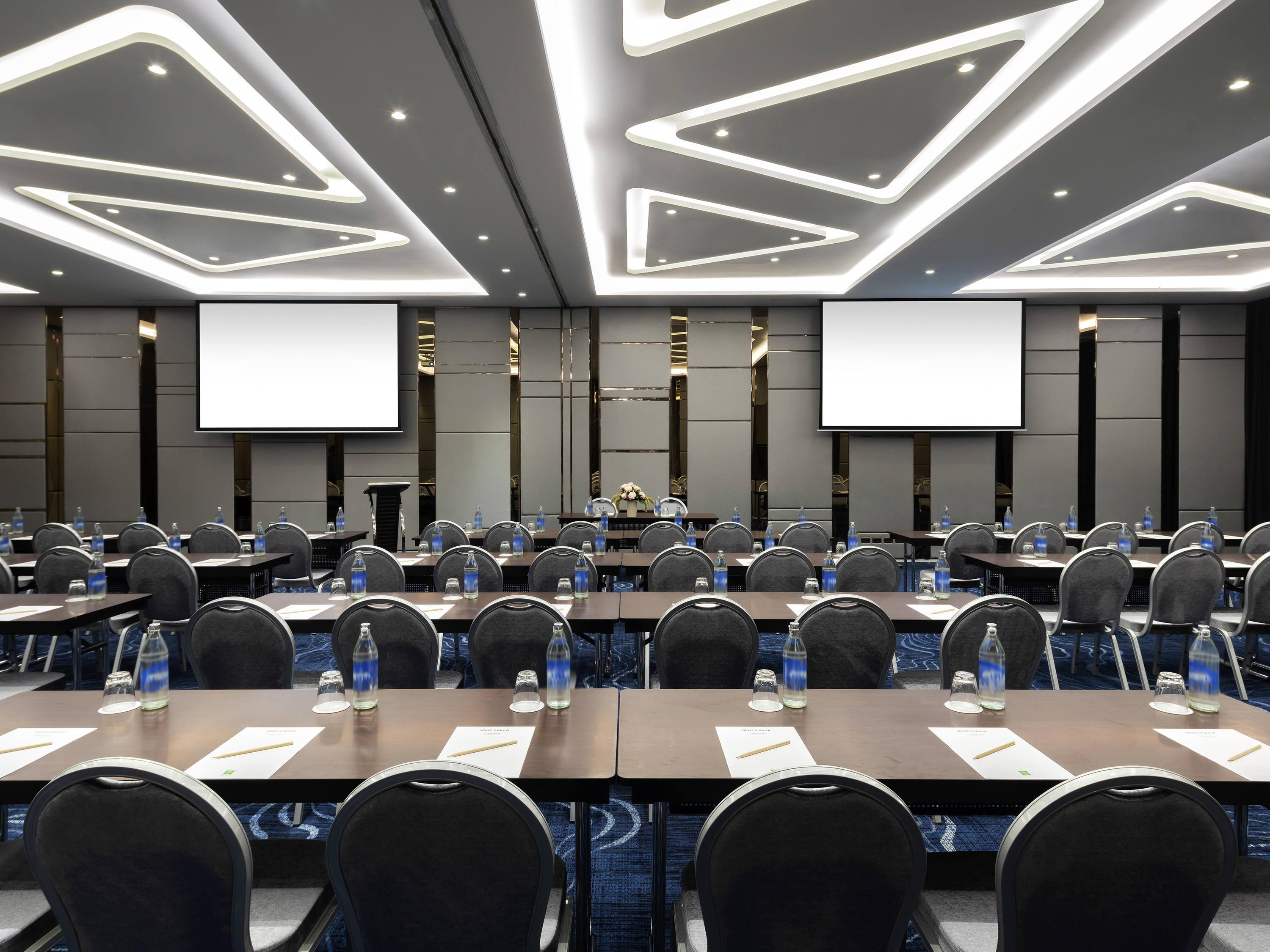 Hotel Ibis Styles Bangkok Ratchada Esterno foto