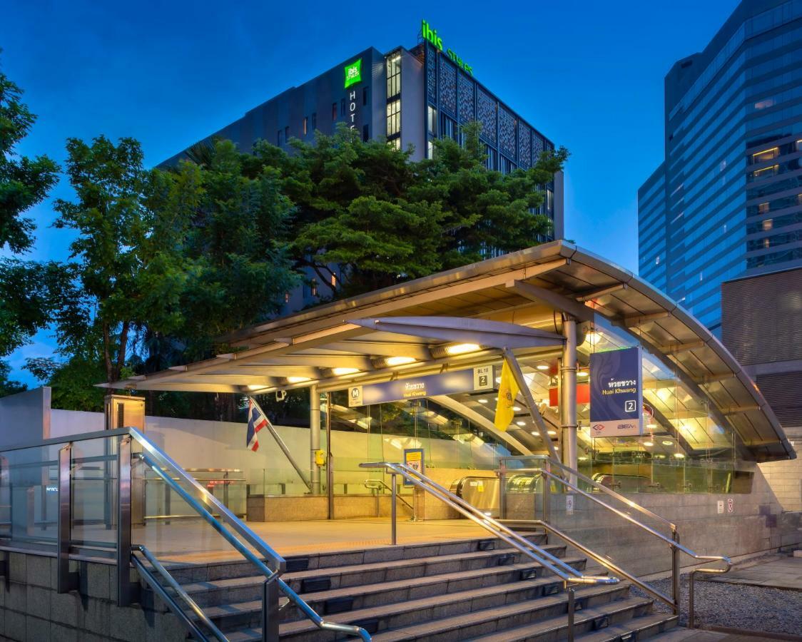 Hotel Ibis Styles Bangkok Ratchada Esterno foto