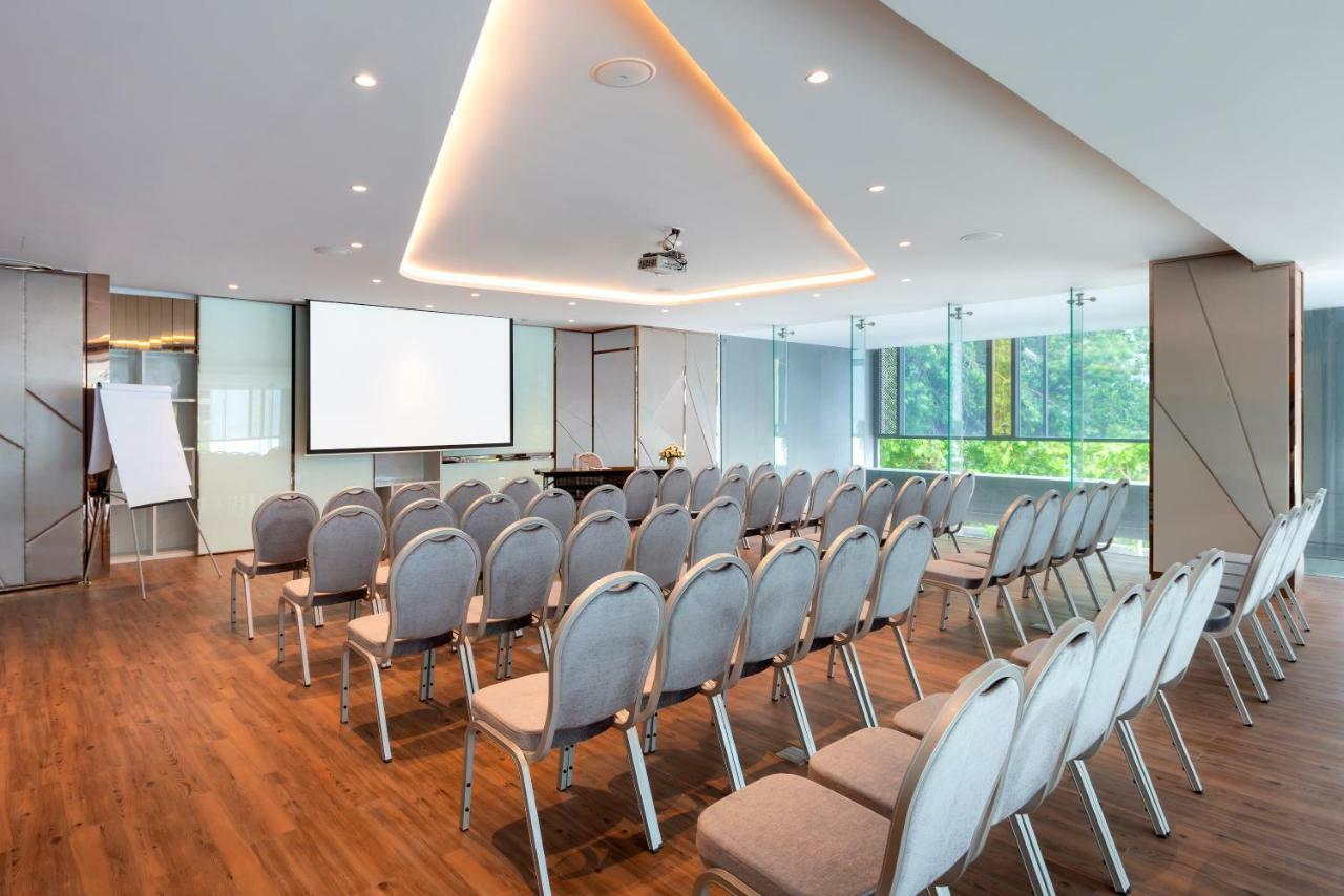 Hotel Ibis Styles Bangkok Ratchada Esterno foto